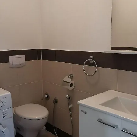 Apartment Attractive In With Swimming Pool Banjole
