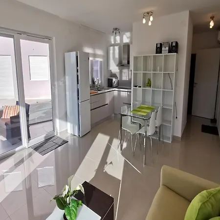 Apartamento In Near Sunny *