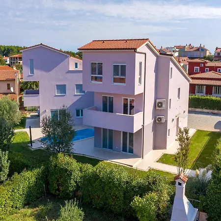 In Near Sunny Apartamento Banjole