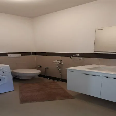 Apartamento In Near Sunny Banjole